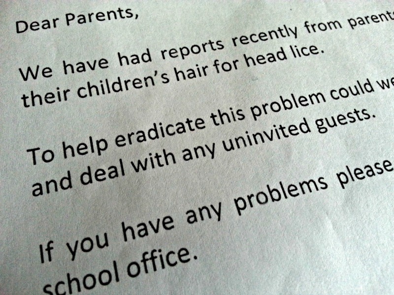 The dreaded school head lice letter, Chez Mommy (license)